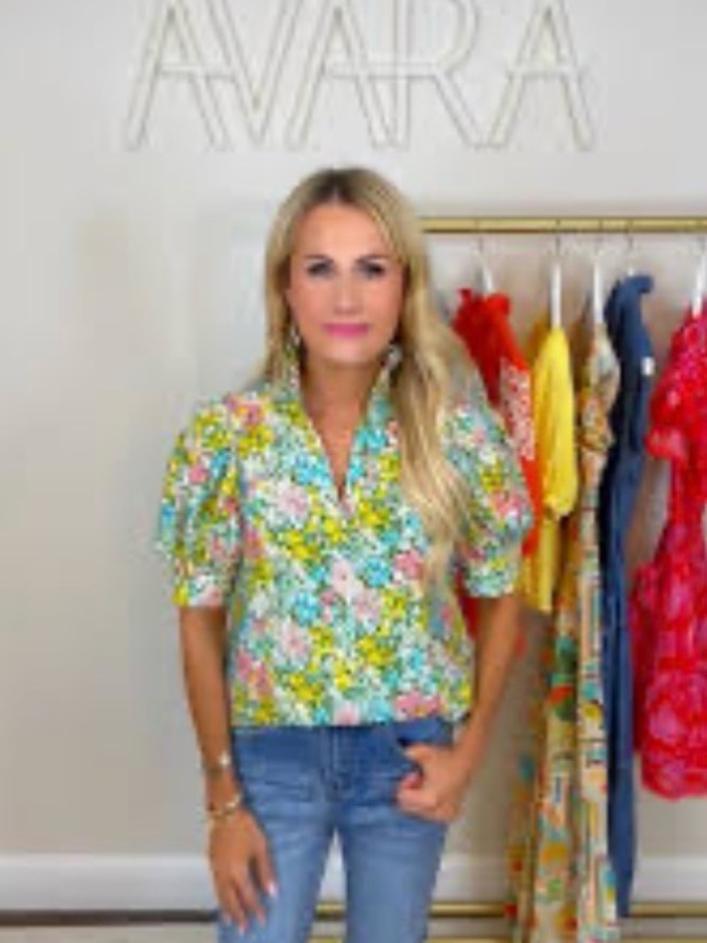 AVARA Floral Puff-Sleeve Button-Down Shirt in Multi-Color